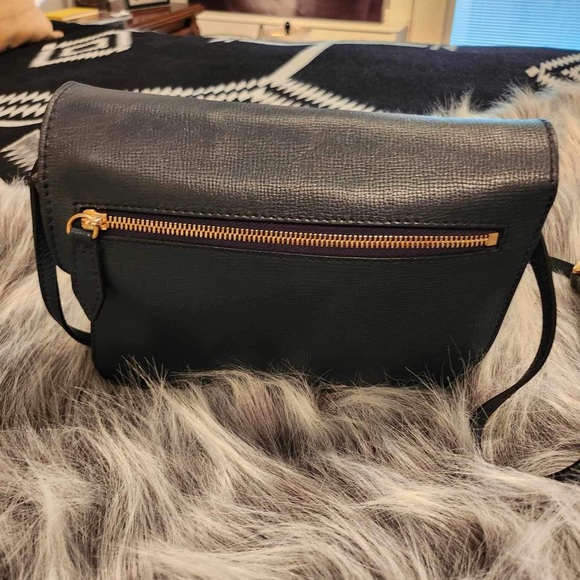 Authentic Burberry Bag. Check the code and you can authenticate. - Picture 8 of 17